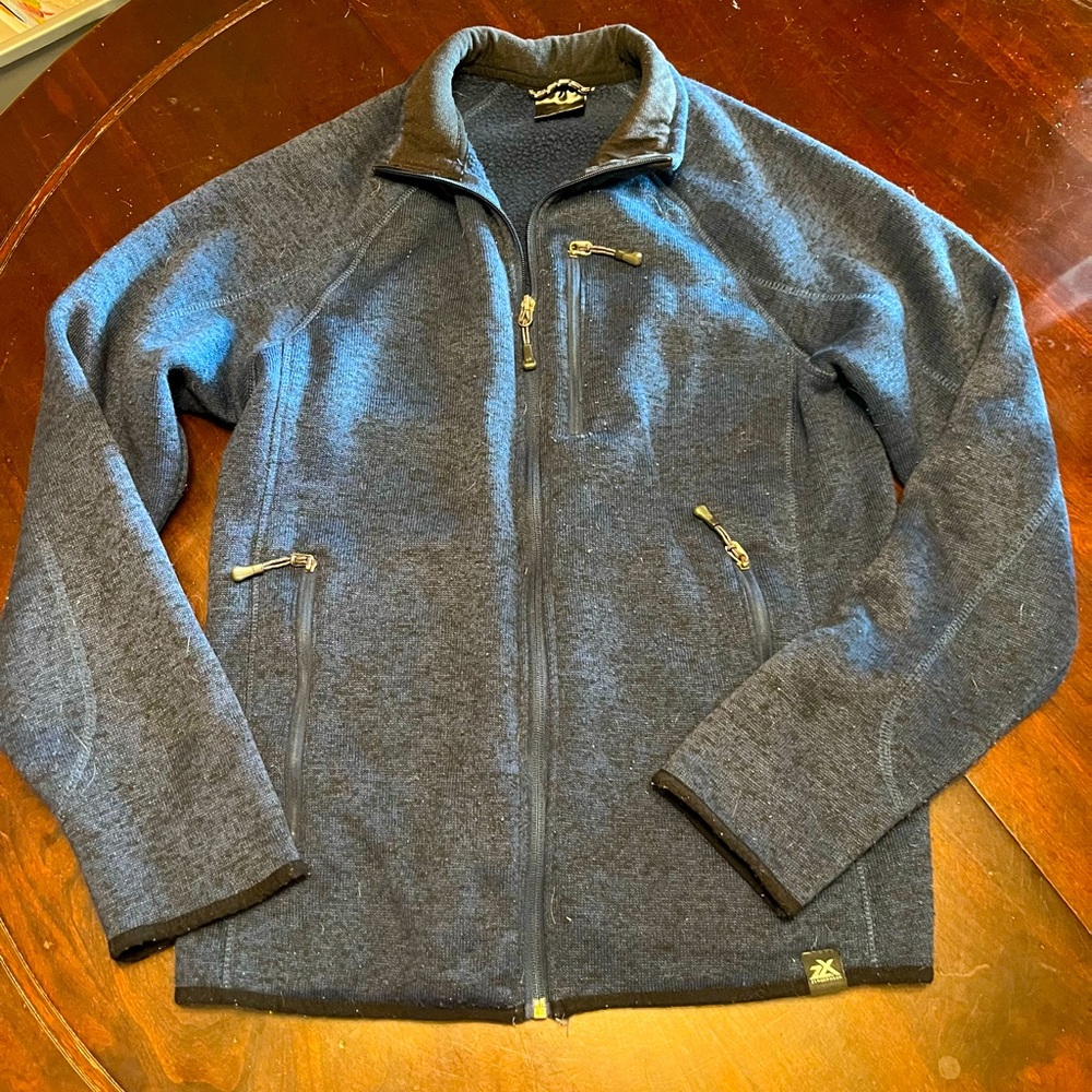 Men’s Navy blue ZeroXposur jacket size small